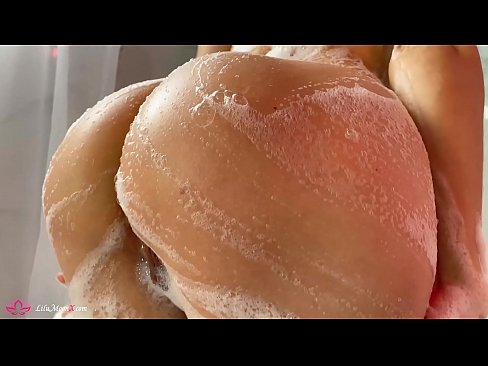 ❤️ Brineta masturbira macu vibratorom do intenzivnog orgazma pod tušem ☑ Porno u pornografiji hr.tukifporno.ru ❌